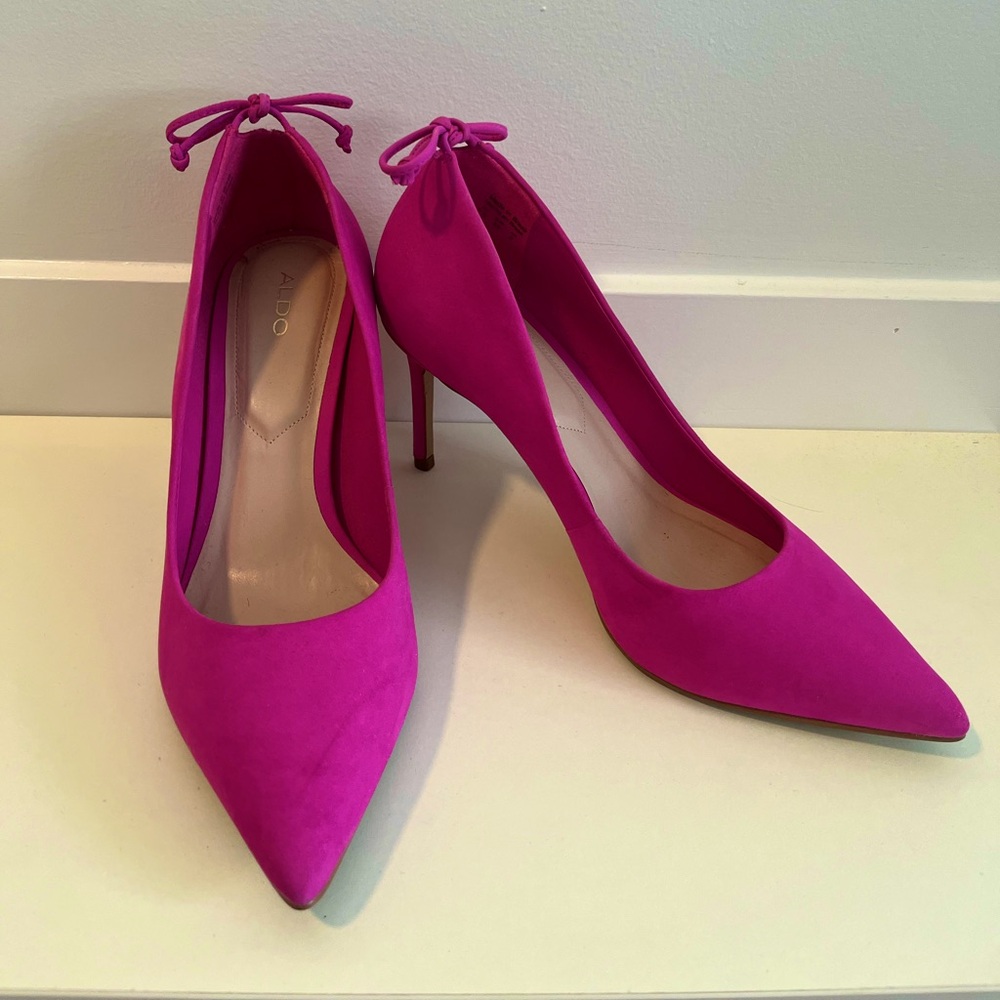 Aldo Hot pink heels with bow